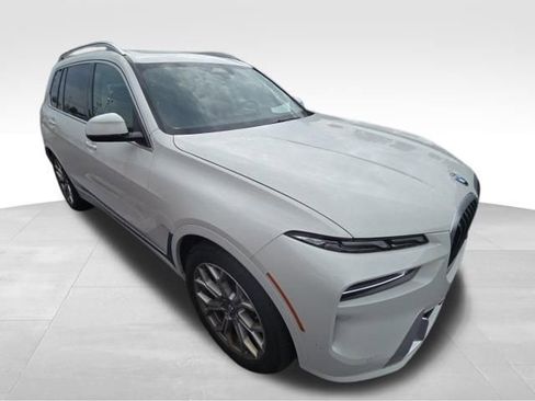 Used 2023 BMW X7 xDrive40i AWD/4WD image 8
