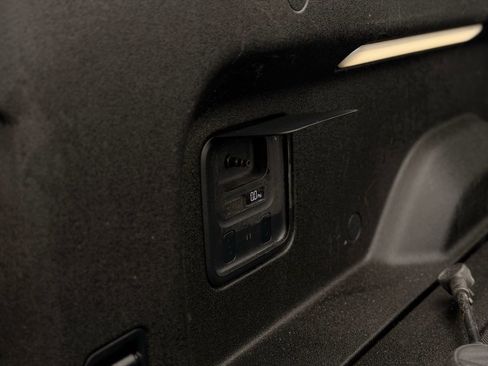 Used 2022 Rivian R1T Launch Edition image 76