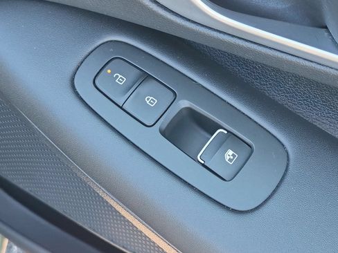 Used 2025 Hyundai Sonata SEL FWD image 34