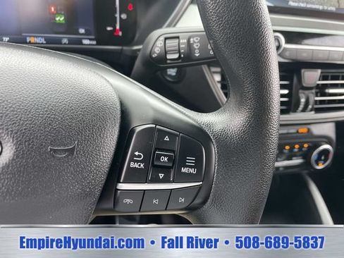 Used 2025 Ford Escape Active AWD/4WD image 30