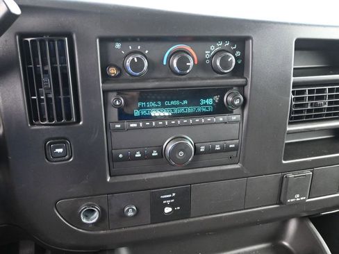 Used 2024 GMC Savana 2500 w/ Driver Convenience Package image 14