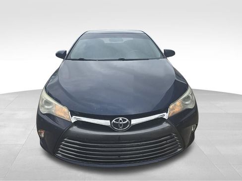 Used 2015 Toyota Camry LE image 8