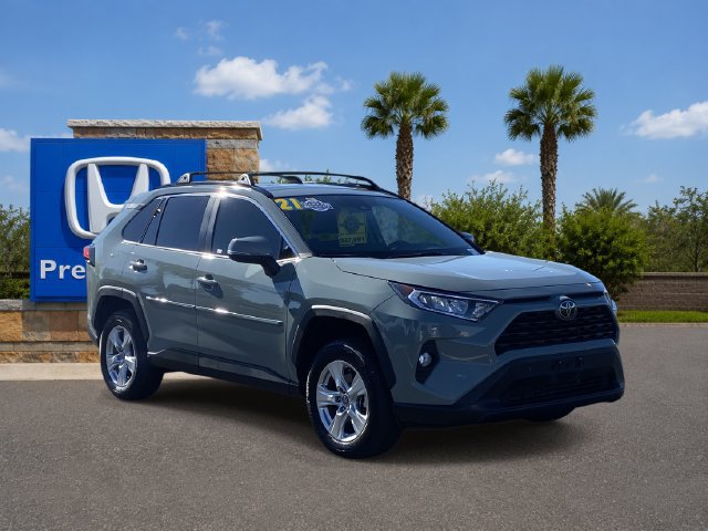 Used 2021 Toyota RAV4 XLE AWD/4WD image 7