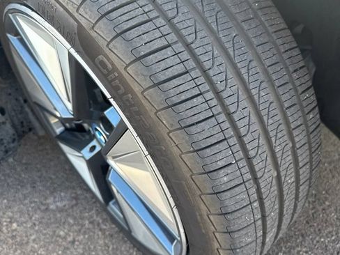 Used 2023 BMW i4 eDrive40 w/ Premium Package RWD image 5