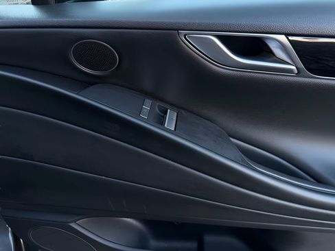 Used 2023 Genesis G80 2.5T image 32