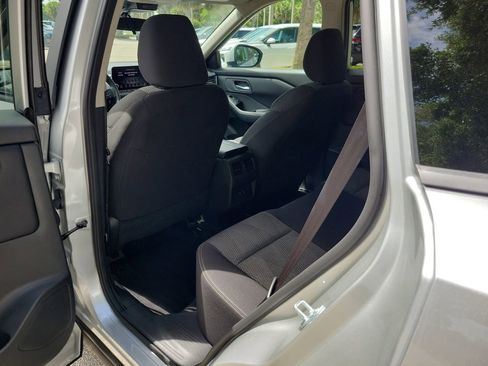 Used 2025 Nissan Rogue SV AWD/4WD image 10
