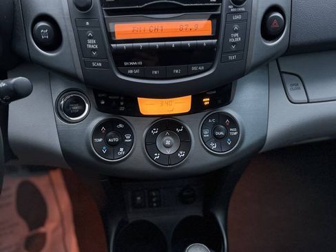 Used 2010 Toyota RAV4 Limited AWD/4WD image 12