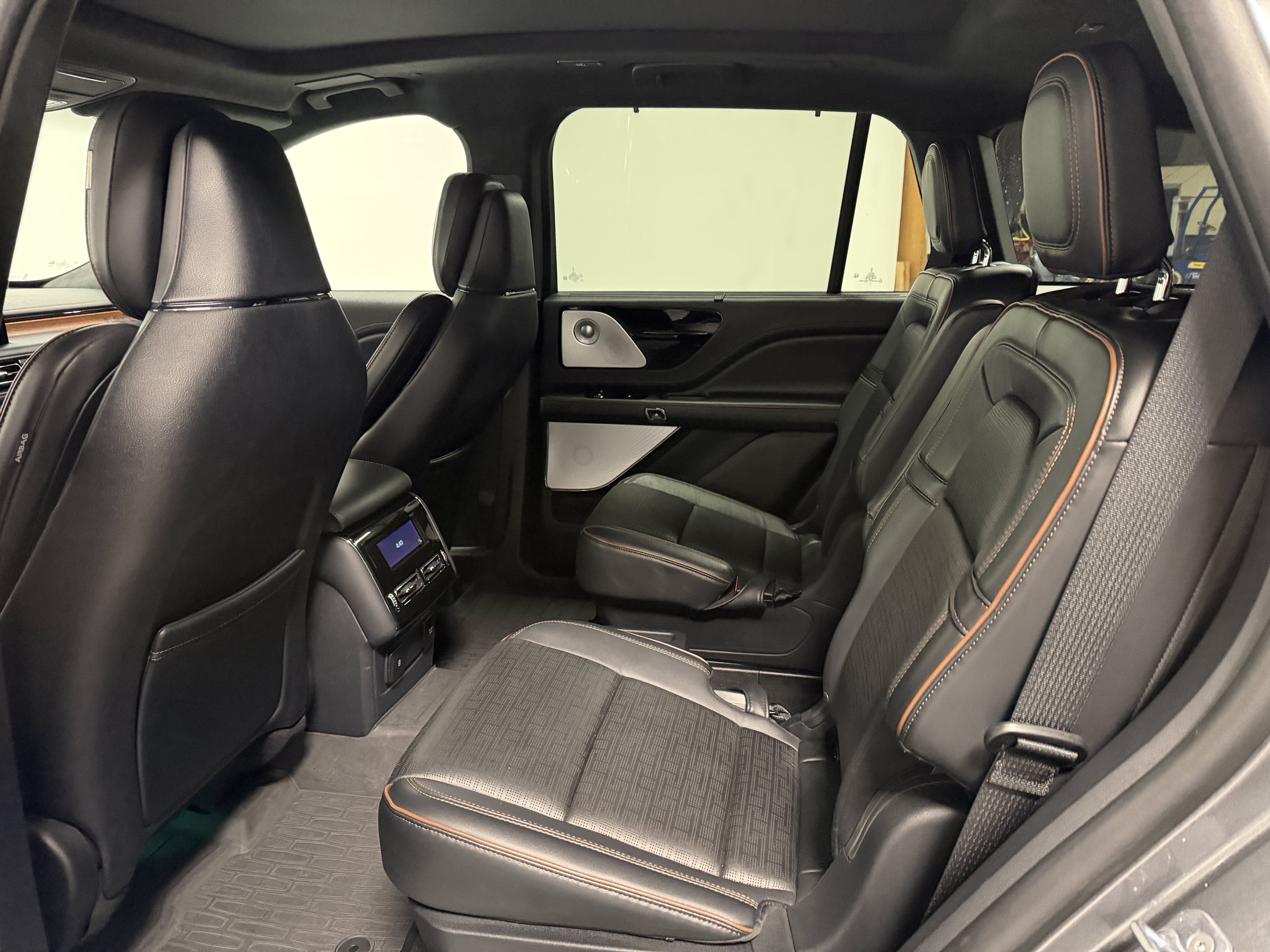 Used 2025 Lincoln Aviator Black Label w/ Black Label Special Edition AWD/4WD image 21