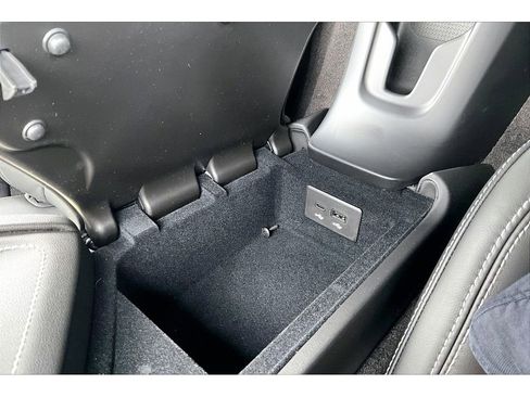 Used 2026 Chevrolet Corvette Stingray Coupe w/ 1LT image 31