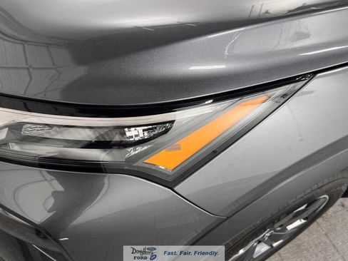 Used 2025 Nissan Rogue SV AWD/4WD image 10