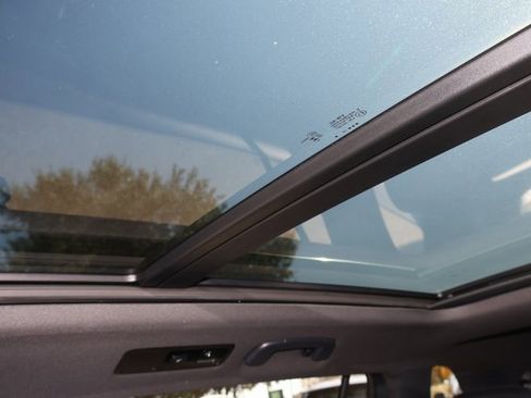 Certified 2024 Volkswagen Tiguan SE R-Line image 27