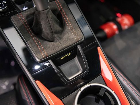 Used 2022 Porsche 911 GT3 RWD image 32