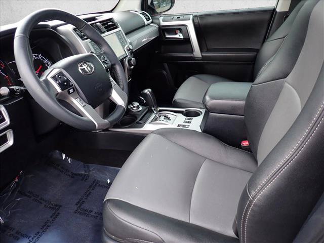 Used 2020 Toyota 4Runner SR5 Premium w/ Moonroof Package AWD/4WD image 10