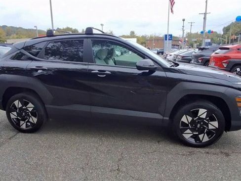 Certified 2024 Hyundai Kona SEL w/ Convenience Package image 9