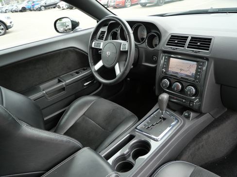 Used 2008 Dodge Challenger SRT8 RWD image 9