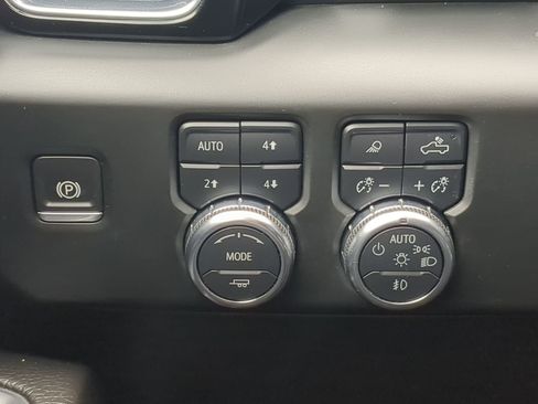 Used 2024 GMC Sierra 1500 Denali w/ Denali Reserve Package image 22