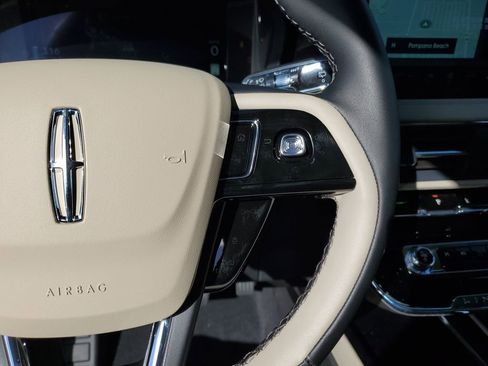 New 2026 Lincoln Corsair Premiere image 25