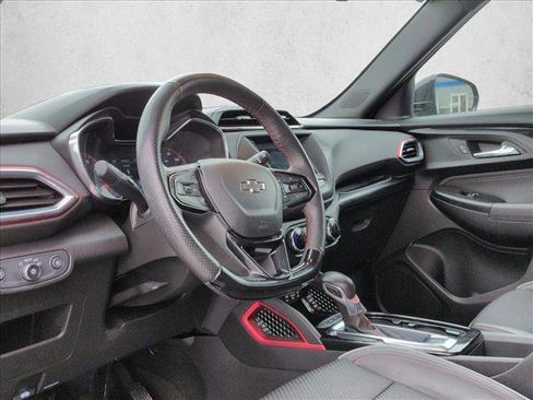 Used 2022 Chevrolet TrailBlazer RS image 10