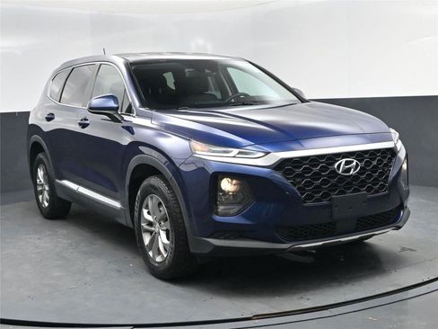 Used 2019 Hyundai Santa Fe SE image 8
