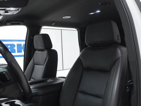 Used 2022 Chevrolet Tahoe LT w/ Luxury Package RWD image 18