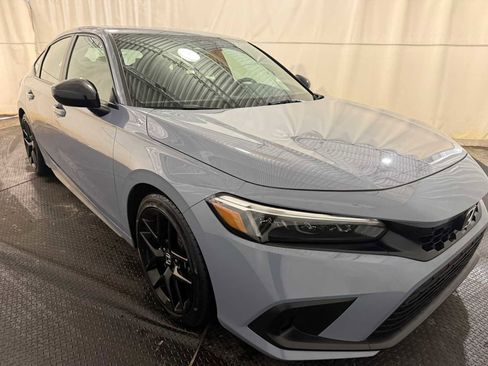 Used 2023 Honda Civic Sport image 10