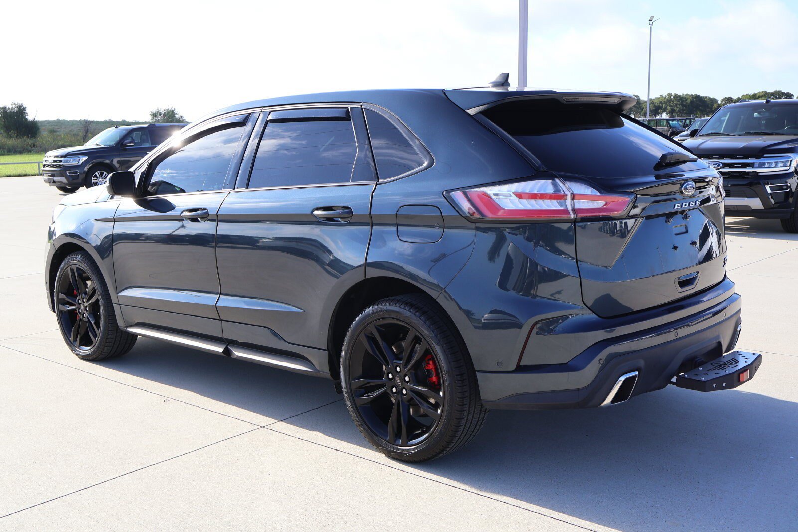 Used 2022 Ford Edge ST w/ Equipment Group 401A AWD/4WD image 9