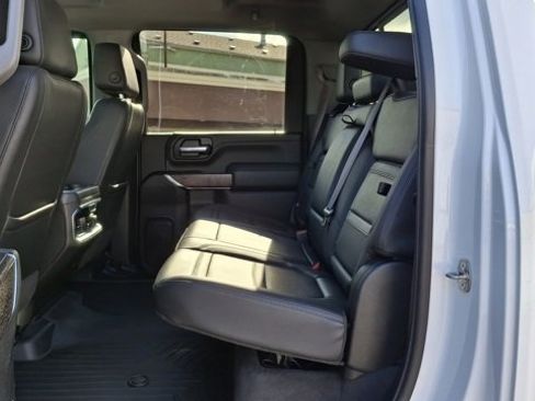 Used 2021 GMC Sierra 2500 Denali w/ Denali Ultimate Package image 16