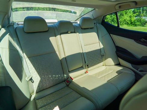 Used 2018 Nissan Maxima Platinum FWD image 33