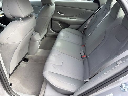 New 2026 Hyundai Elantra SE image 20