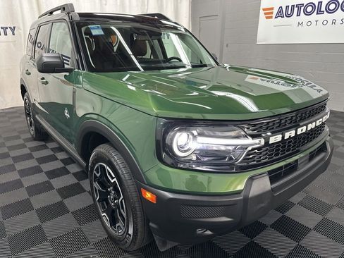 Used 2025 Ford Bronco Sport Outer Banks AWD/4WD image 2