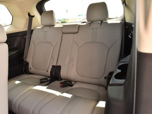 Certified 2025 Honda Pilot EX-L image 27