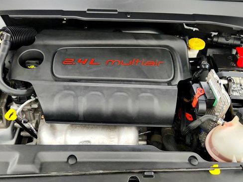 Used 2022 Jeep Compass Latitude AWD/4WD image 27