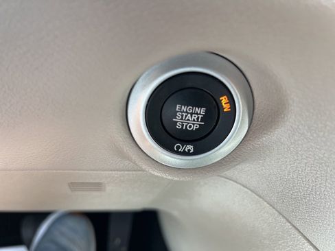 Certified 2019 Chrysler Pacifica Touring-L Plus image 58