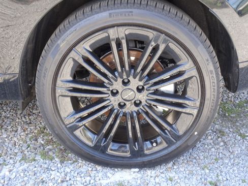 New 2026 Land Rover Range Rover Long Wheelbase SE image 29