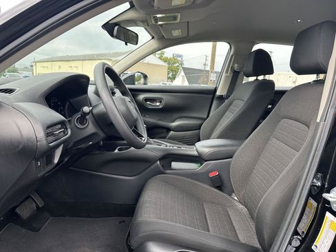 Used 2024 Honda HR-V LX image 11
