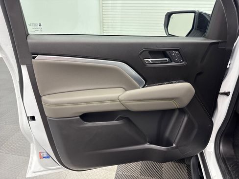 New 2026 Chevrolet Colorado ZR2 image 32