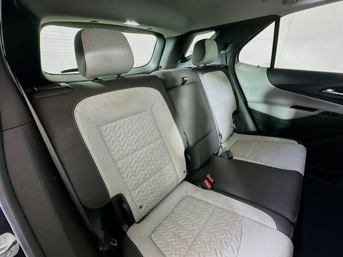 Used 2022 Chevrolet Equinox LT w/ Driver Convenience Package image 24