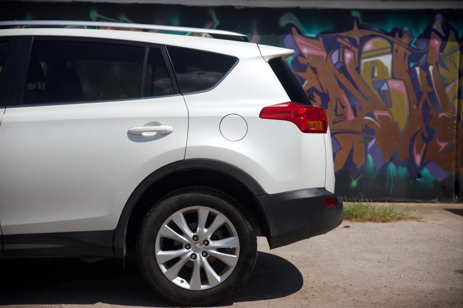Used 2013 Toyota RAV4 Limited FWD image 14