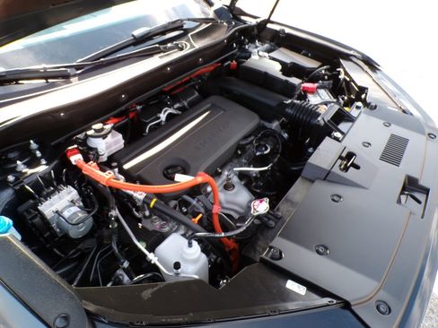 Used 2025 Honda CR-V Sport Touring image 26