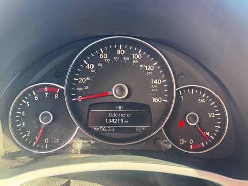 Used 2012 Volkswagen Beetle 2.5 image 16