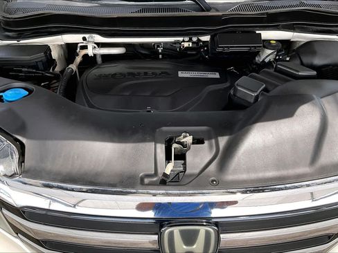 Used 2016 Honda Pilot Elite image 32