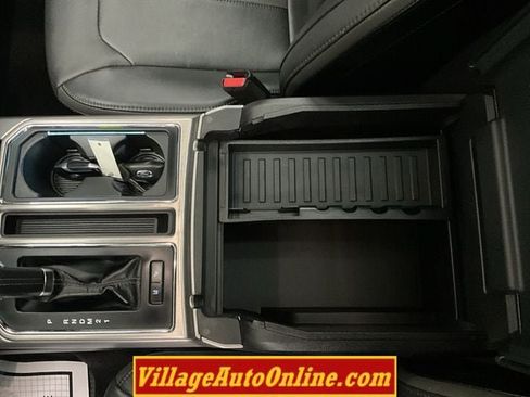 Used 2016 Ford F150 Platinum w/ Equipment Group 701A Luxury AWD/4WD image 22