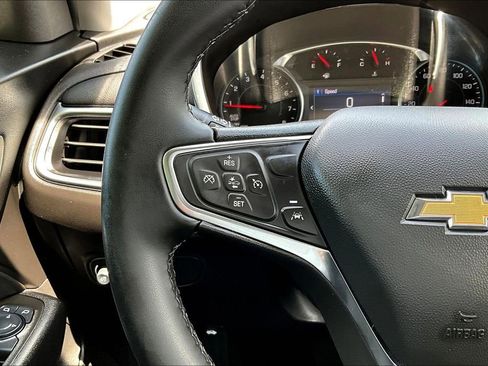 Used 2024 Chevrolet Equinox LT AWD/4WD image 12