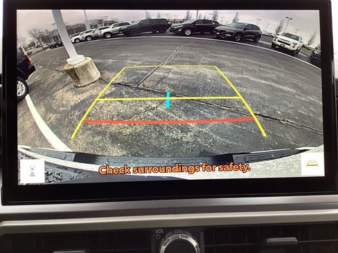 Used 2025 Toyota Tacoma TRD Off-Road image 16