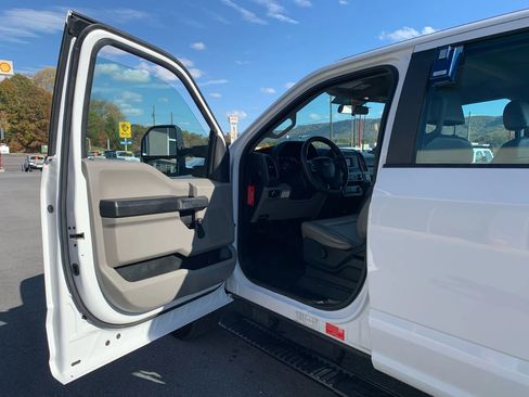 Used 2017 Ford F350 XL image 8