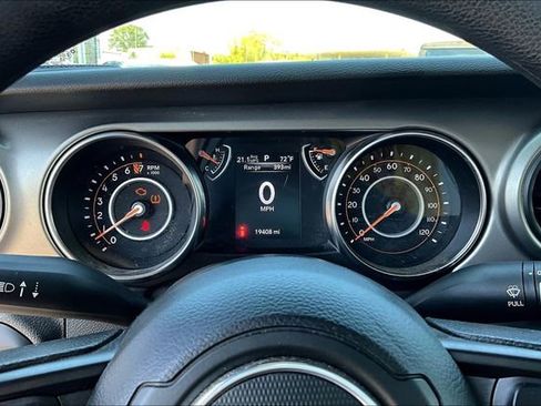 Used 2021 Jeep Wrangler Unlimited Sport AWD/4WD image 12