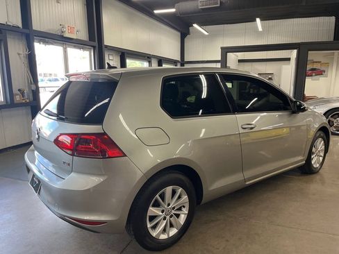 Used 2015 Volkswagen Golf S FWD image 11