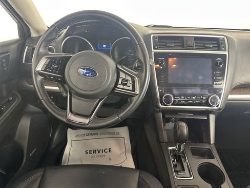 Used 2018 Subaru Outback 2.5i Limited AWD/4WD image 23