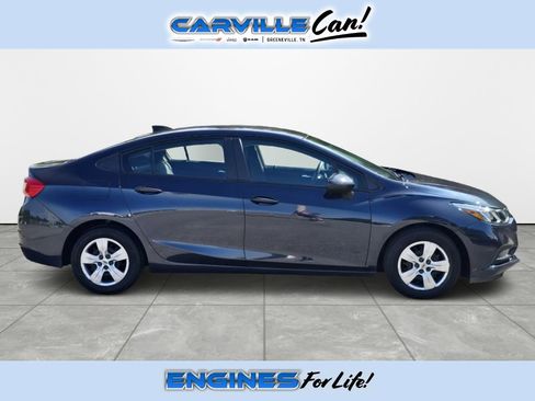 Used 2016 Chevrolet Cruze LS FWD image 3