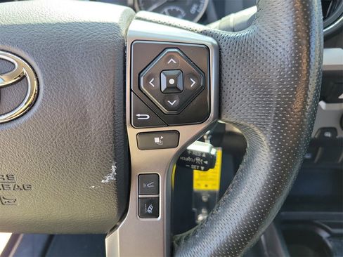 Used 2022 Toyota Tacoma SR5 w/ Technology Package image 20